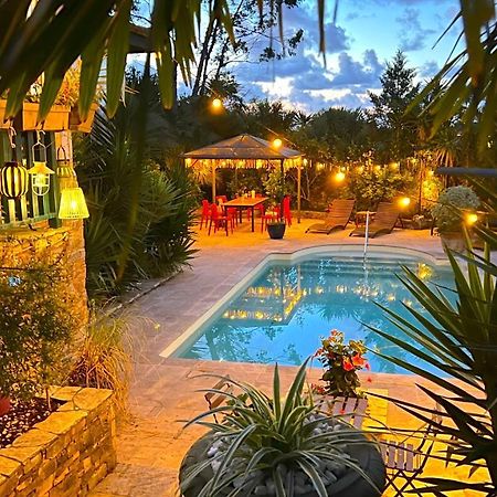 Villa Merkel - 27 Pers - 11 Chambr - 10 Wc - Piscine 앙글레 외부 사진